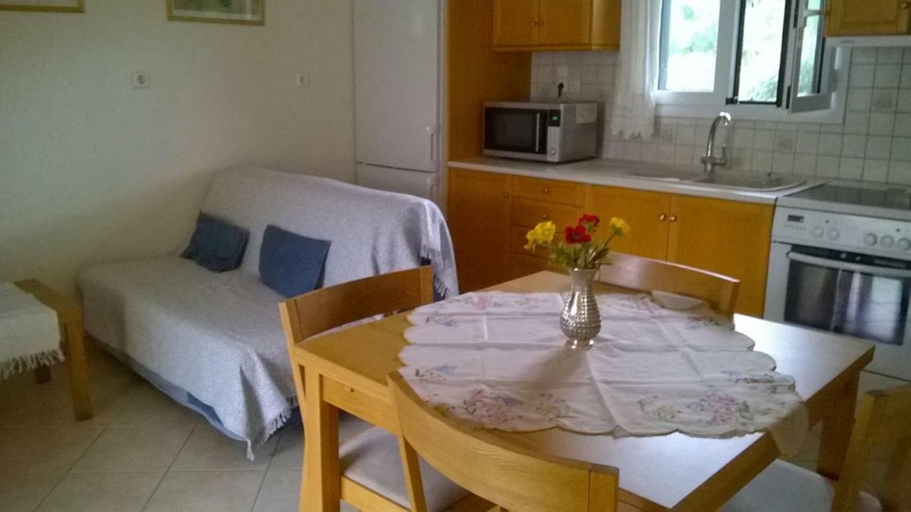 Villa Dimitra Sívota エクステリア 写真